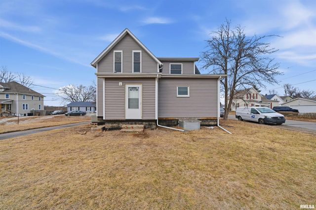 412 W MAPLE Street, Canton, IL 61520