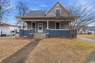 412 W MAPLE Street, Canton, IL 61520