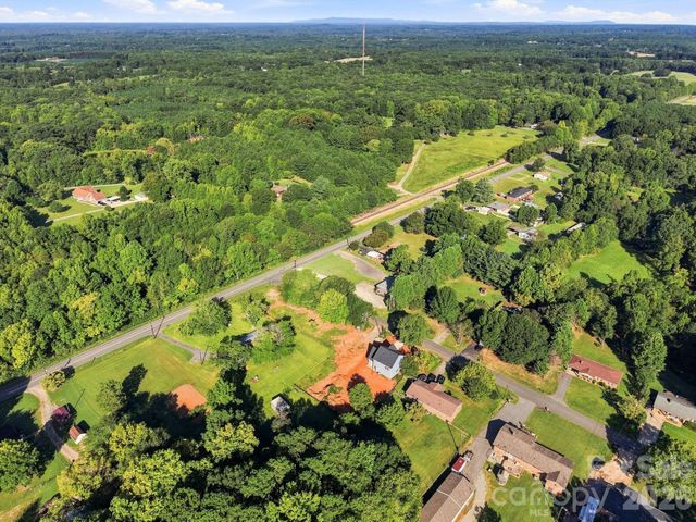 110 Oakhill Street, Iron Station, NC 28080