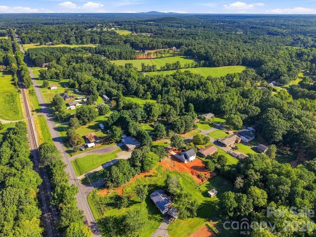 110 Oakhill Street, Iron Station, NC 28080
