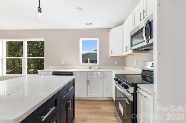 110 Oakhill Street, Iron Station, NC 28080