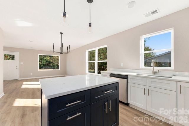110 Oakhill Street, Iron Station, NC 28080