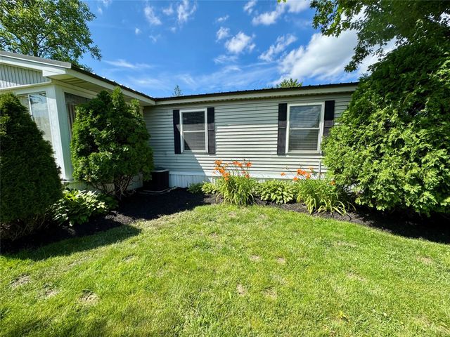 8240 BRIERCREST Drive, Erie, PA 16509