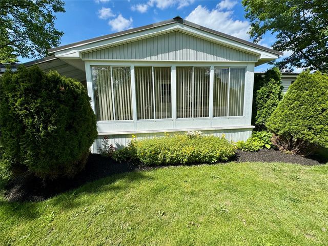 8240 BRIERCREST Drive, Erie, PA 16509