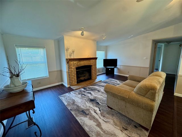 8240 BRIERCREST Drive, Erie, PA 16509