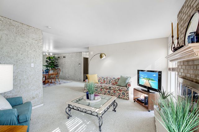 4 Corinth Court, Tinley Park, IL 60477