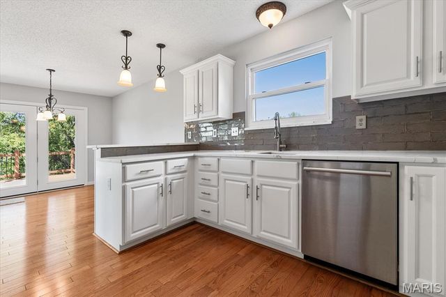 30 Richland Court, St Charles, MO 63304
