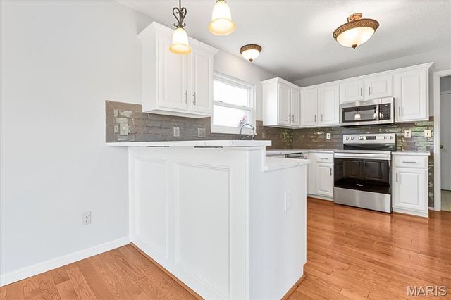 30 Richland Court, St Charles, MO 63304