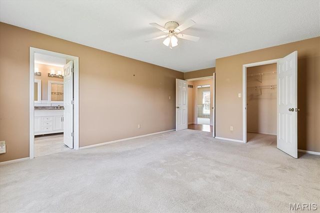 30 Richland Court, St Charles, MO 63304