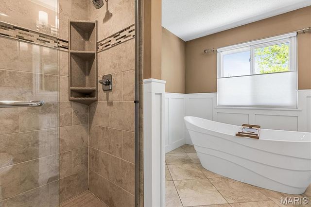 30 Richland Court, St Charles, MO 63304