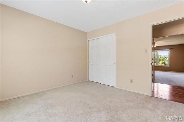 30 Richland Court, St Charles, MO 63304