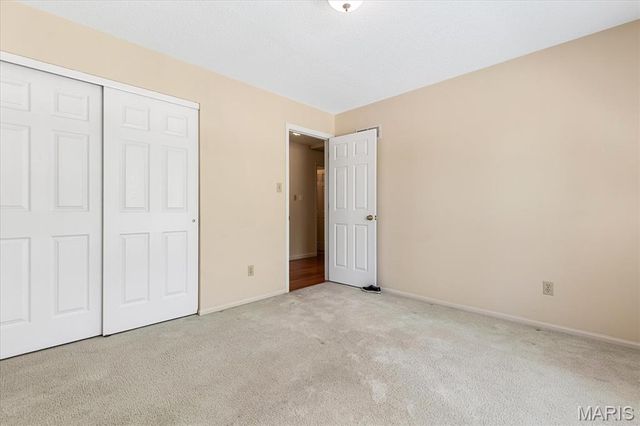 30 Richland Court, St Charles, MO 63304
