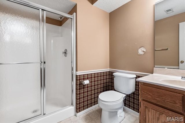 30 Richland Court, St Charles, MO 63304
