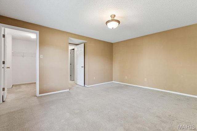 30 Richland Court, St Charles, MO 63304