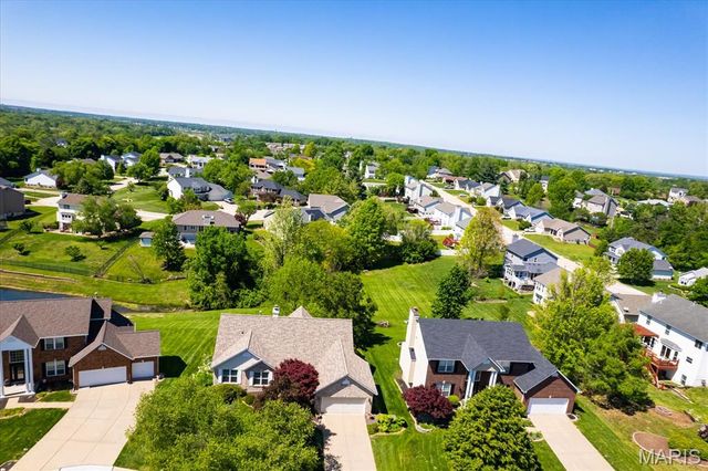 30 Richland Court, St Charles, MO 63304