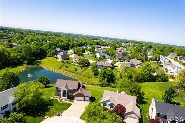 30 Richland Court, St Charles, MO 63304