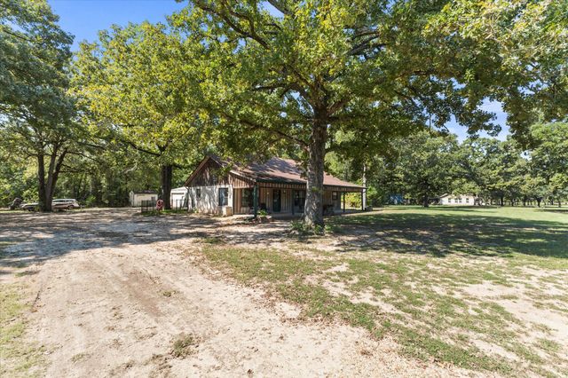 230 Rs County Road 1491, Point, TX 75472