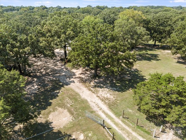 230 Rs County Road 1491, Point, TX 75472
