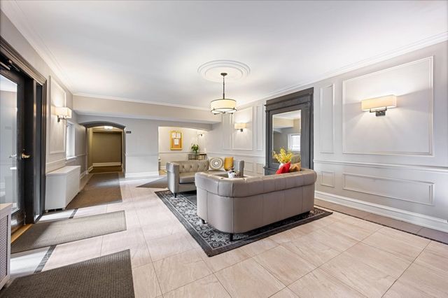 609 W Stratford Place 3B, Chicago, IL 60657