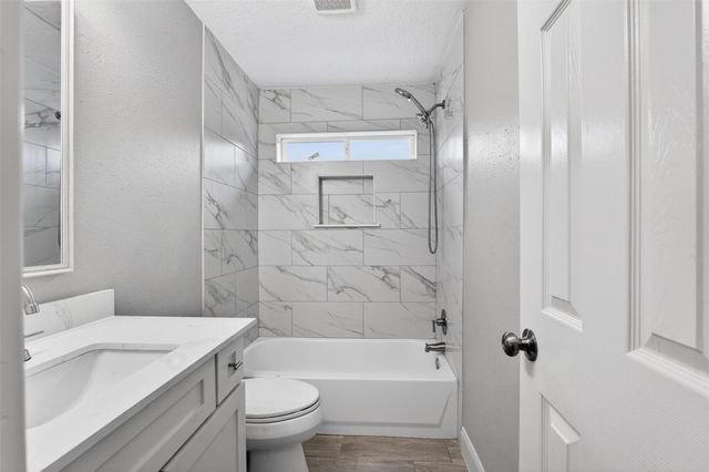 9626 Desert Flower Lane, Houston, TX 77086
