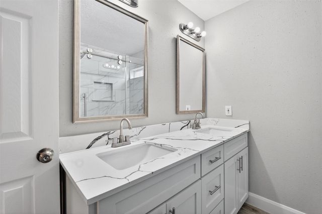 9626 Desert Flower Lane, Houston, TX 77086