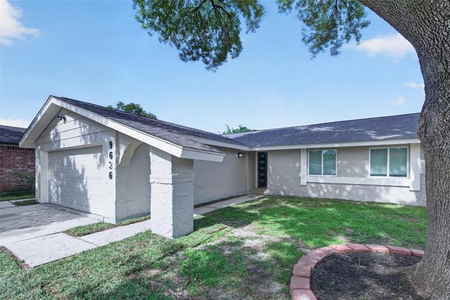 9626 Desert Flower Lane, Houston, TX 77086
