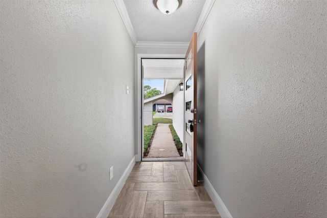 9626 Desert Flower Lane, Houston, TX 77086