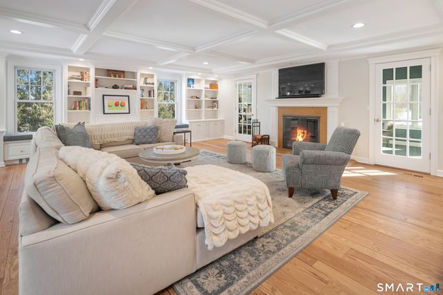 295 Brushy Ridge Road, New Canaan, CT 06840