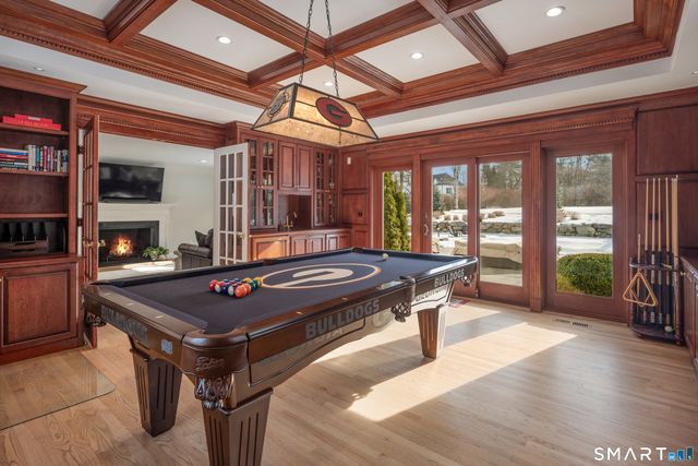 295 Brushy Ridge Road, New Canaan, CT 06840