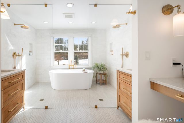 295 Brushy Ridge Road, New Canaan, CT 06840