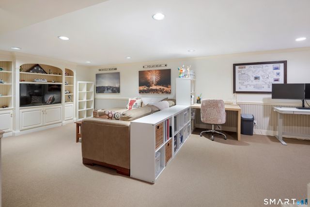 295 Brushy Ridge Road, New Canaan, CT 06840