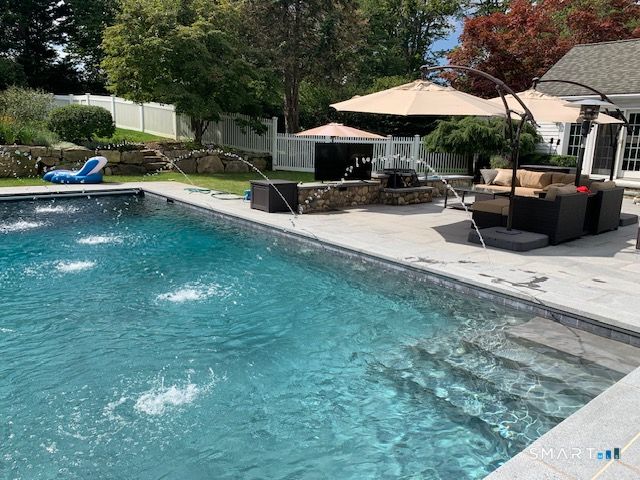 295 Brushy Ridge Road, New Canaan, CT 06840