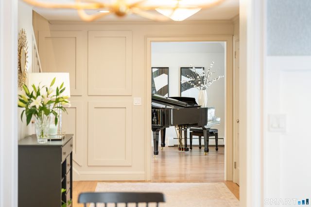 295 Brushy Ridge Road, New Canaan, CT 06840