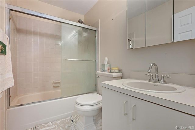 1790 Front Street 21, East Meadow, NY 11554