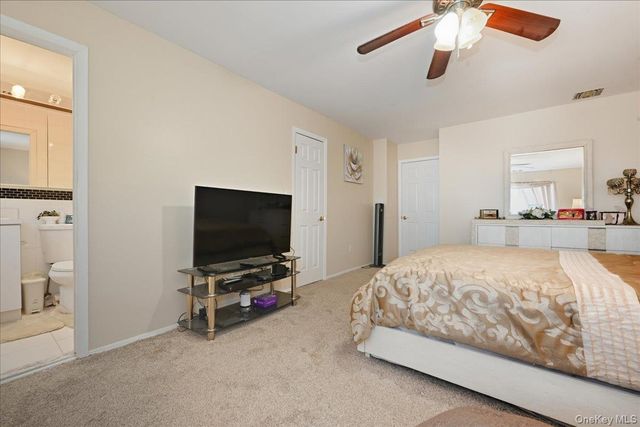 1790 Front Street 21, East Meadow, NY 11554