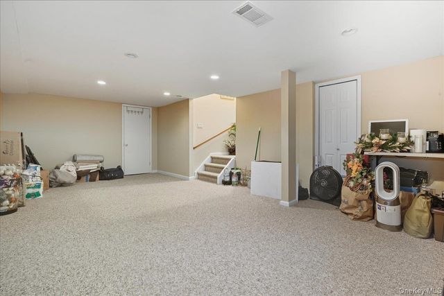 1790 Front Street 21, East Meadow, NY 11554