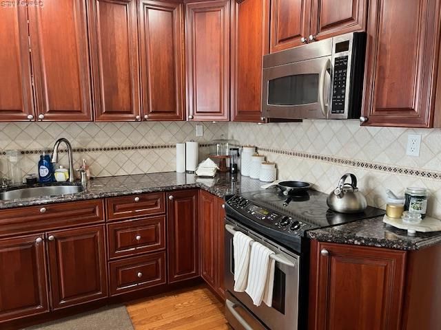 1790 Front Street 21, East Meadow, NY 11554