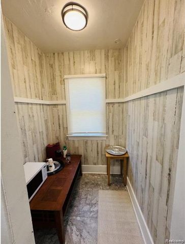 9359 Otsego Street, Detroit, MI 48204