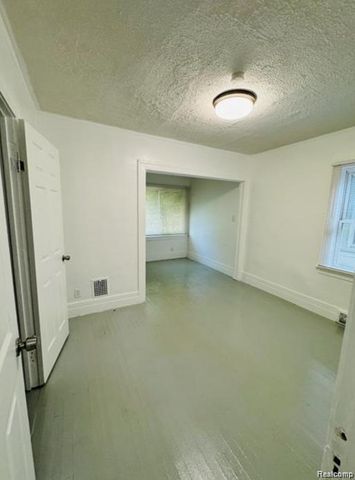 9359 Otsego Street, Detroit, MI 48204