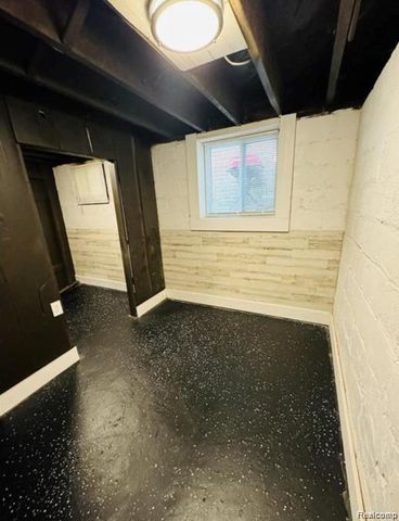 9359 Otsego Street, Detroit, MI 48204