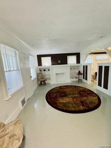 9359 Otsego Street, Detroit, MI 48204