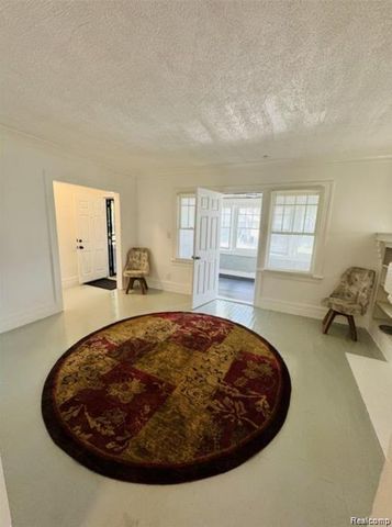 9359 Otsego Street, Detroit, MI 48204