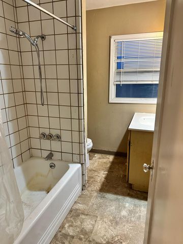 1732 Bristol Ave, Stockton, CA 95204