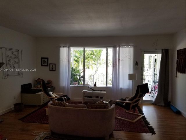 7422 NE 6th Court 7422, Miami, FL 33138