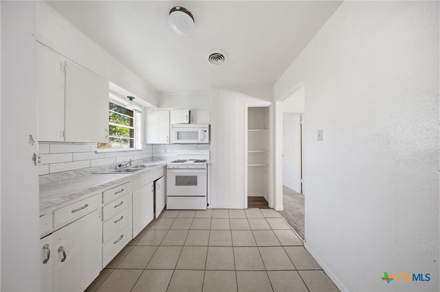 1311 Missouri Avenue, Killeen, TX 76541