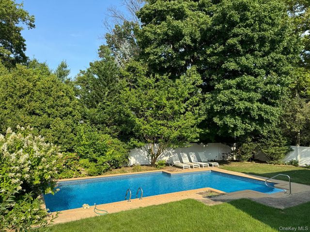 22 Delaware Avenue, Jericho, NY 11753