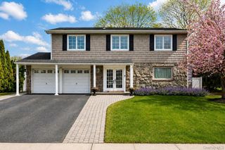22 Delaware Avenue, Jericho, NY 11753