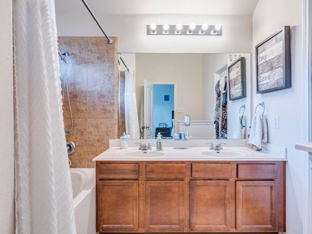 143 Snow Owl HOLW, Buda, TX 78610