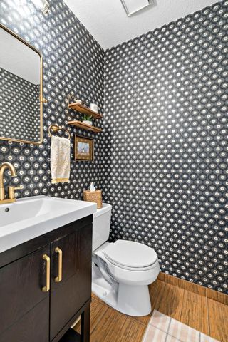 1584 Lancaster Lane, Eagan, MN 55122