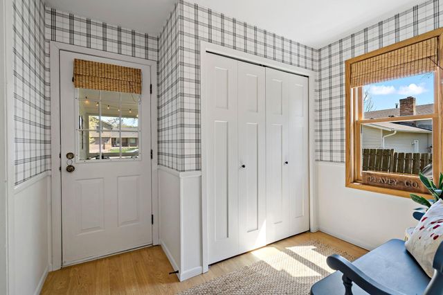 1584 Lancaster Lane, Eagan, MN 55122